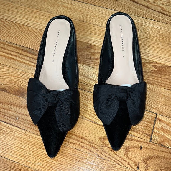 Zara Shoes Zara Velvet Kitten Heel Mules Poshmark